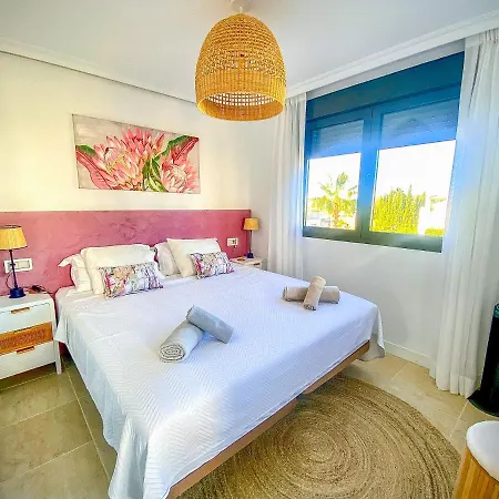 Sunset Golf Apartamento